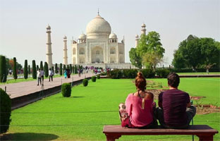 Gurgaon to Taj Mahal Tour